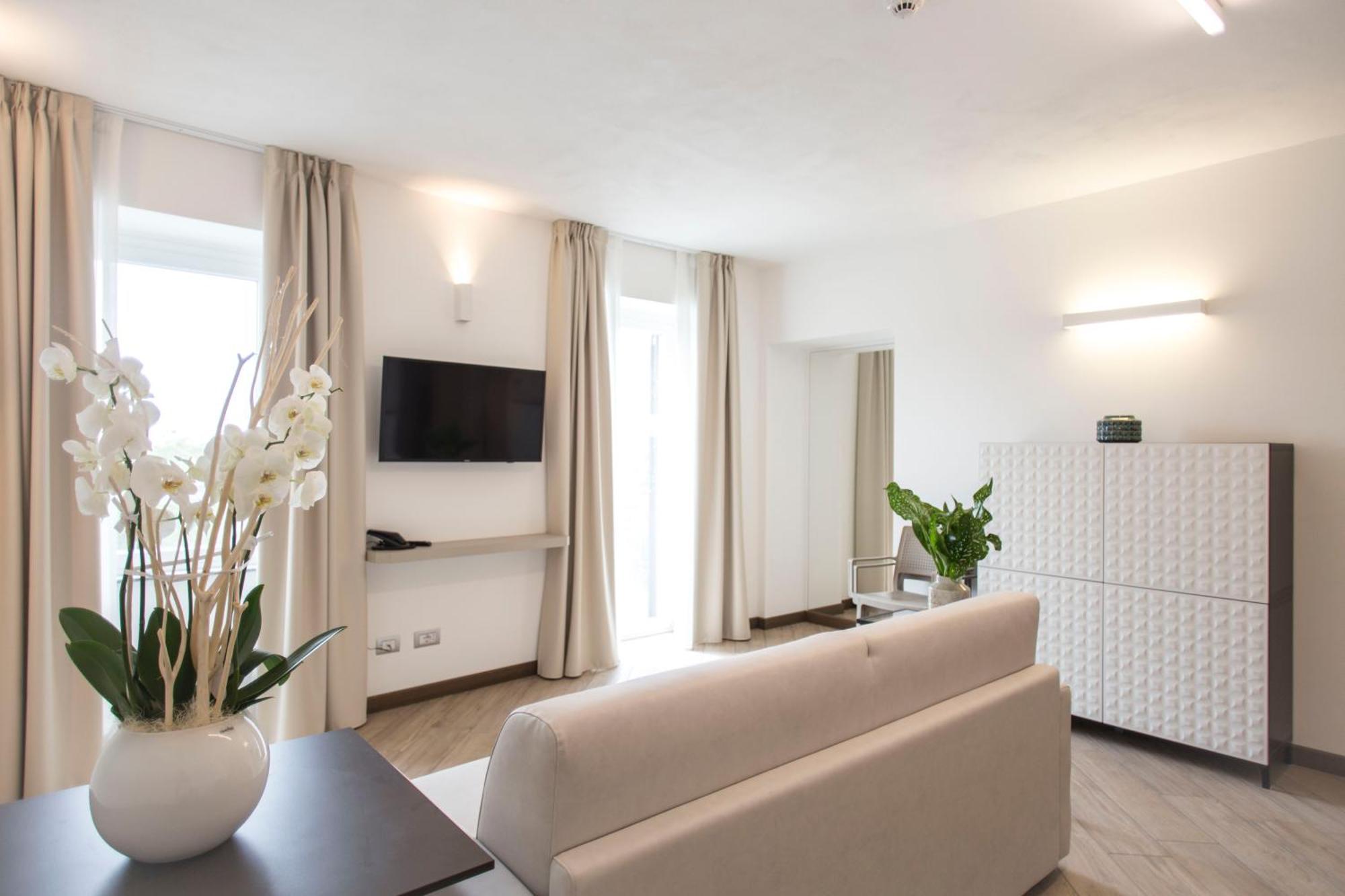 Hotel Ponti Angera Extérieur photo