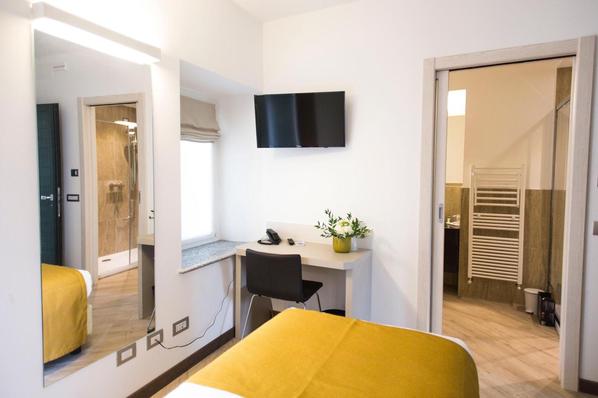 Hotel Ponti Angera Extérieur photo