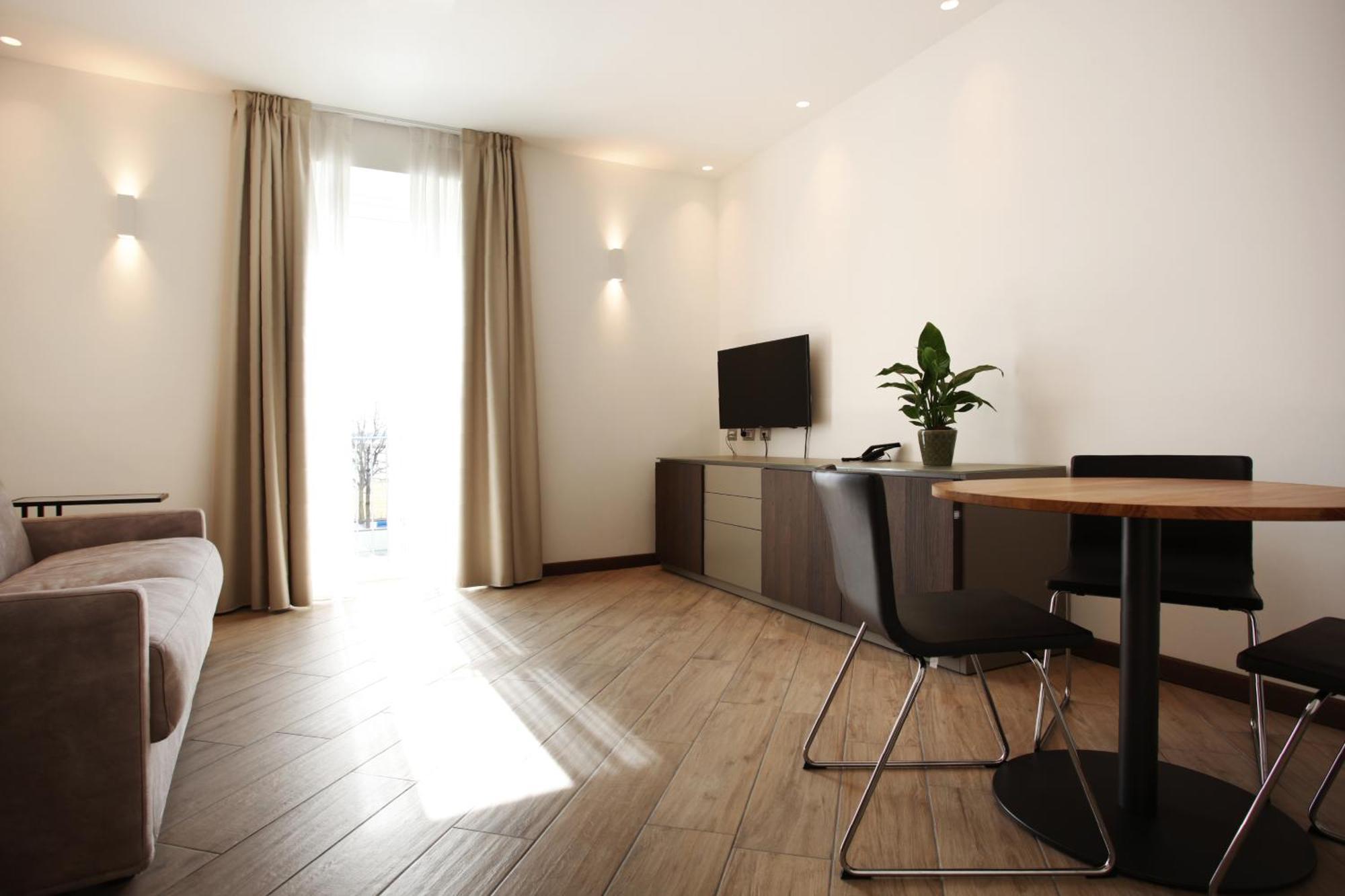 Hotel Ponti Angera Extérieur photo