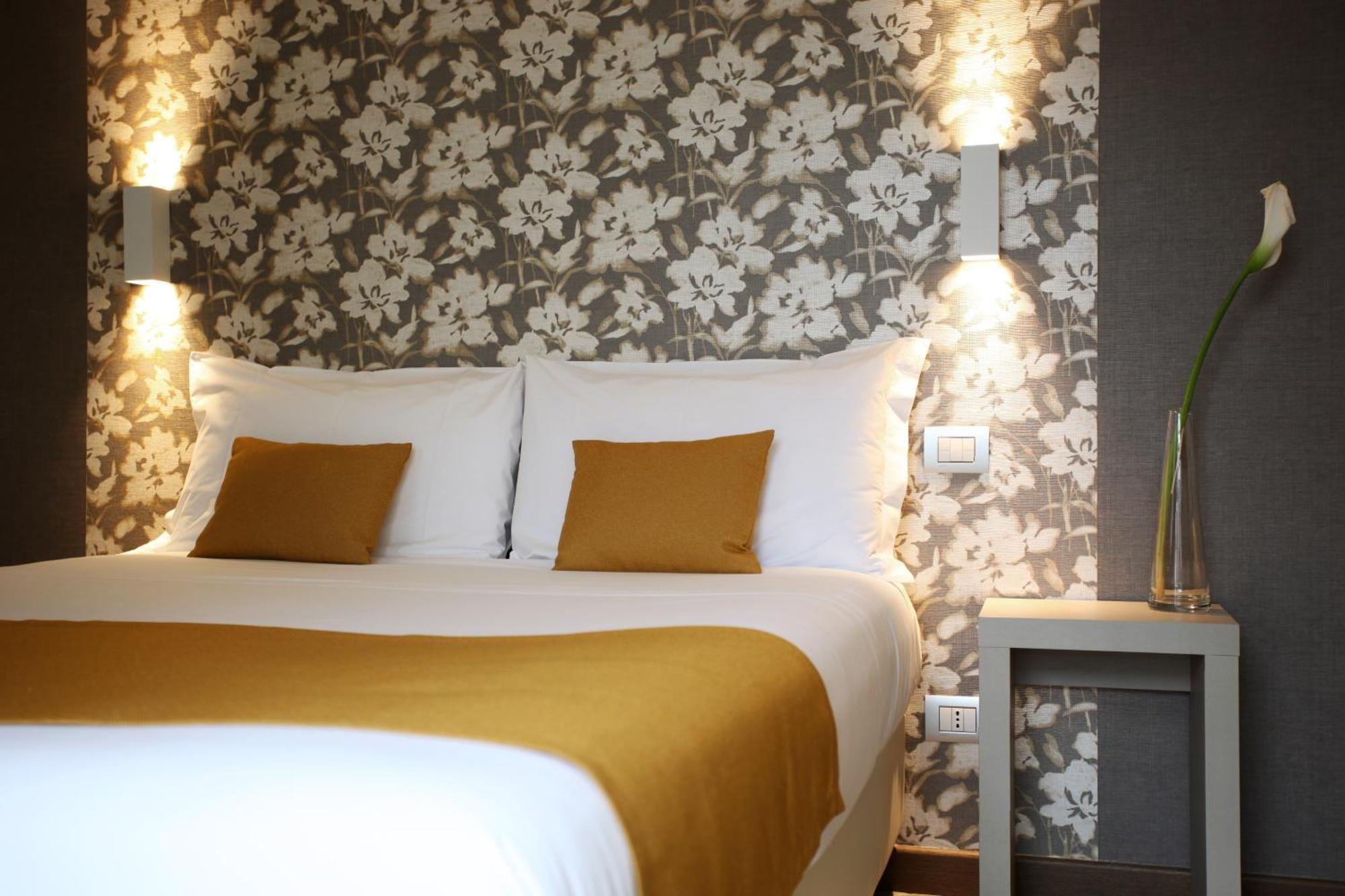 Hotel Ponti Angera Extérieur photo